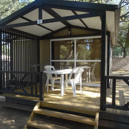 אתר קמפינג Camping Les Jardins Du Golfe פורטו-וישיו