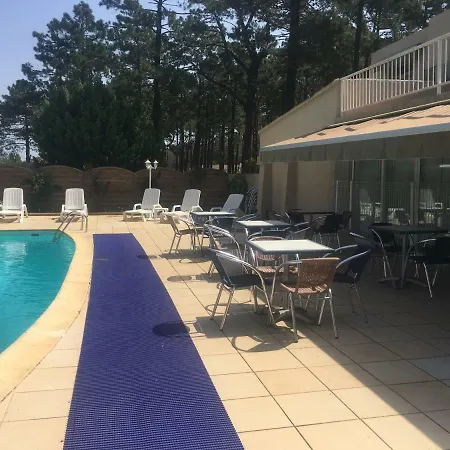 Camping Les Jardins Du Golfe 3* פורטו-וישיו